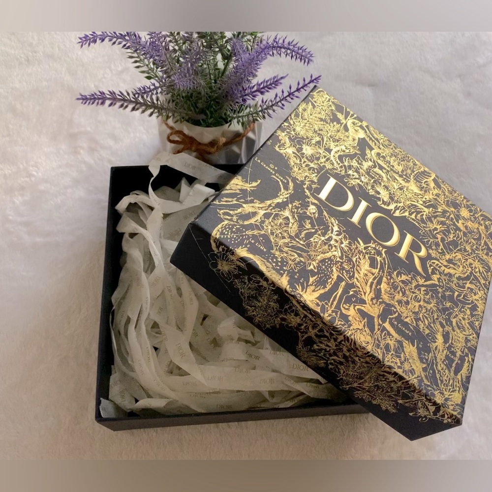 AUTHENTIC - DIOR EMPTY BOX